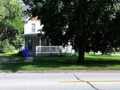 Single Family 3BR 2BA - 201 5TH ST N, Humboldt, IA