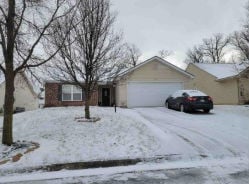 Single Family 3BR 2BA - 215 CAPERIOLE PL, Fort Wayne, IN