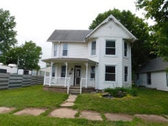 Single Family 3BR 2BA - 220 S JEFFERSON ST, Worthington, IN