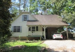 Single Family 3BR 2BA - 2301 CHALET DR, Corinth, MS