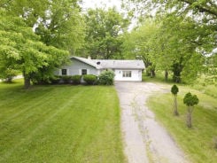 Single Family 3BR 2BA - 2404 W US HIGHWAY 20, Laporte, IN