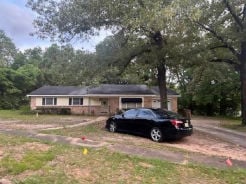 Single Family 3BR 2BA - 2505 ROYAL CARRIAGE DR, Mobile, AL