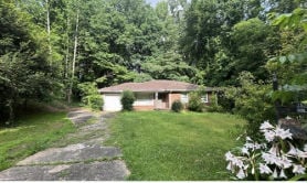 Single Family 3BR 2BA - 2571 WOOD VLY DR, Atlanta, GA