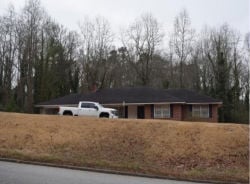 Single Family 3BR 2BA - 4176 CASCADE RD SW, Atlanta, GA