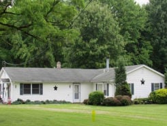 Single Family 3BR 2BA - 4474 WILSON SHARPSVILLE R, Cortland, OH