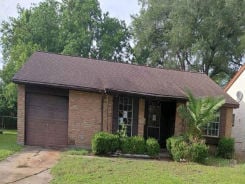 Single Family 3BR 2BA - 4806 GRAPEVINE ST, Houston, TX