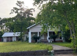 Single Family 3BR 2BA - 519 AUBURN AVE, Andalusia, AL
