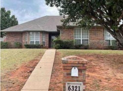 Single Family 3BR 2BA - 6321 WOODCREEK DR, Warr Acres, OK