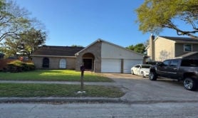 Single Family 3BR 2BA - 6515 LOG HOLLOW DR, Houston, TX