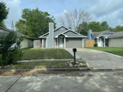 Single Family 3BR 2BA - 8128 SOLEDAD DR, Houston, TX
