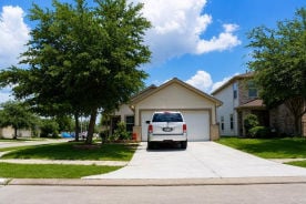 Single Family 3BR 2BA - 9819 VERMONT GREEN TRL, Houston, TX