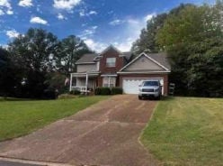 Single Family 3BR 3BA - 102 BREWER DR, Senatobia, MS