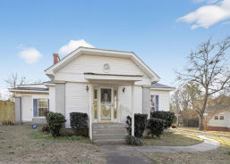 Single Family 3BR 3BA - 12 WALLACE DR, Tallassee, AL