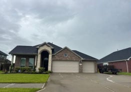 Single Family 3BR 3BA - 12031 CHAMPIONS FOREST DR, Mont Belvieu, TX