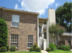 Single Family 3BR 3BA - 13027 BURNINGLOG LN, Dallas, TX