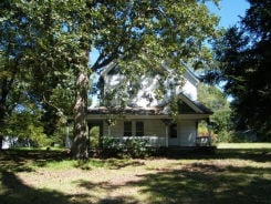 Single Family 3BR 3BA - 2001 COURTNEY HUNTSVILLE RD, Yadkinville, NC