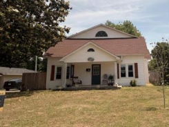 Single Family 3BR 3BA - 205 N FERGUSON AVE, Cookeville, TN