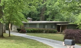 Single Family 3BR 3BA - 2165 SKYTOP DR, Stone Mtn, GA