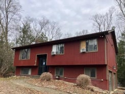 Single Family 3BR 3BA - 24 CEDAR HILL RD, Gaylordsville, CT