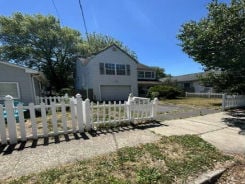 Single Family 3BR 3BA - 90 MONMOUTH AVE, Middletown, NJ