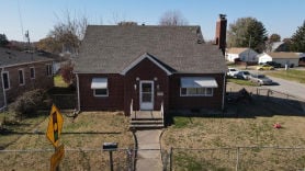 Single Family 4BR 1BA - 1126 PARK AVE, Muscatine, IA