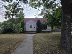 Single Family 4BR 1BA - 902 N 9TH AVE, Saint Cloud, MN
