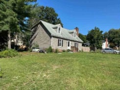 Single Family 4BR 2BA - 100 ELMONTE CIR, West Columbia, SC