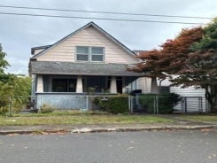 Single Family 4BR 2BA - 1511 S I ST, Tacoma, WA
