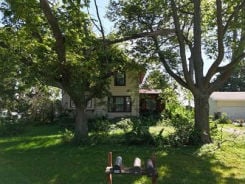 Single Family 4BR 2BA - 201 N DEWEY ST, Prairie City, IA