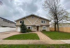 Single Family 4BR 2BA - 2221 Seaford Ave, Seaford, NY