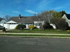 Single Family 4BR 2BA - 35 BERKSHIRE RD, Bethpage, NY