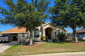 Single Family 4BR 2BA - 3667 CARIBOU TRL, Eagle Pass, TX