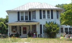 Single Family 4BR 2BA - 521 N MAIN ST, Chatham, VA