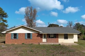 Single Family 4BR 2BA - 71 THREE NOTCH RD, Collins, MS