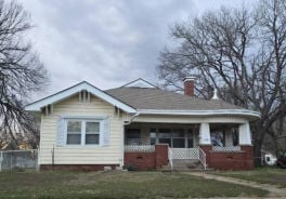 Single Family 4BR 2BA - 718 S 5TH ST, Ponca City, OK