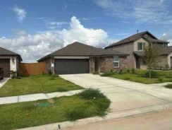 Single Family 4BR 2BA - 7718 LAVENDER JADE DR, Iowa Colony, TX