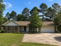 Single Family 4BR 3BA - 1109 Shady Pine Street, Waynesboro, MS