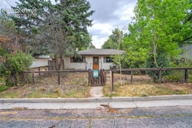Single Family 4BR 3BA - 14 N 32nd Street, Colorado Springs, CO