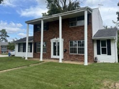 Single Family 4BR 3BA - 2525 HACKNEY DR, Florissant, MO