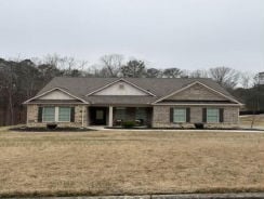 Single Family 4BR 3BA - 400 ARDEN PL, Ellenwood, GA