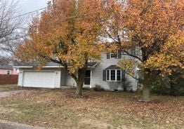 Single Family 4BR 3BA - 415 HUBBARD ST, Hamler, OH