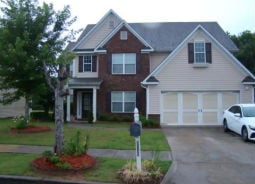 Single Family 4BR 3BA - 4549 WOODGATE HILL TRL, Snellville, GA