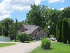 Single Family 4BR 3BA - 517 COAL BANK RD, Metamora, IL