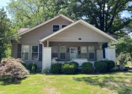 Single Family 4BR 3BA - 547 SUGG AVE, Dyersburg, TN