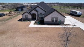 Single Family 4BR 3BA - 7404 STAKED PLAINS TRL, Ponder, TX