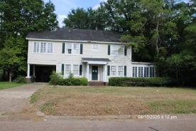 Single Family 4BR 3BA - 822 S WASHINGTON AVE, Greenville, MS