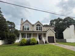 Single Family 4BR 3BA - 90 MAIN STREET, Mastic, NY