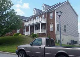 Single Family 4BR 4BA - 6821 PURPLE LILAC LN, Clinton, MD