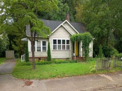 Single Family 4BR 4BA - 704 PATRICK STREET, Scottsboro, AL