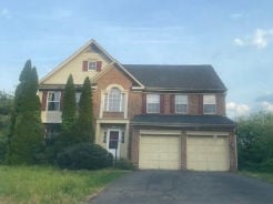 Single Family 4BR 4BA - 9511 BASILWOOD DR, Manassas, VA